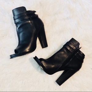 Steve Madden - Heeled Bootie